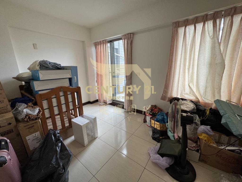 【楊梅蘋果村】大地坪別墅室內停車