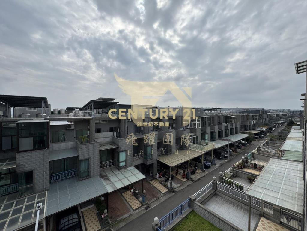 【楊梅蘋果村】大地坪別墅室內停車