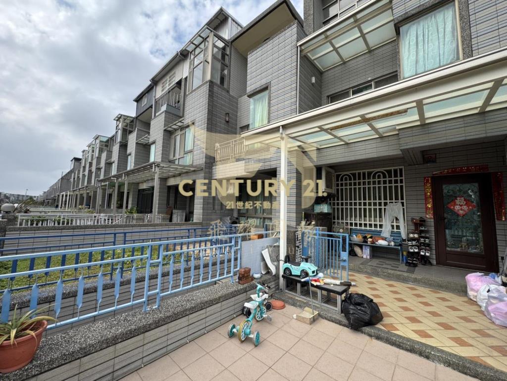 【楊梅蘋果村】大地坪別墅室內停車