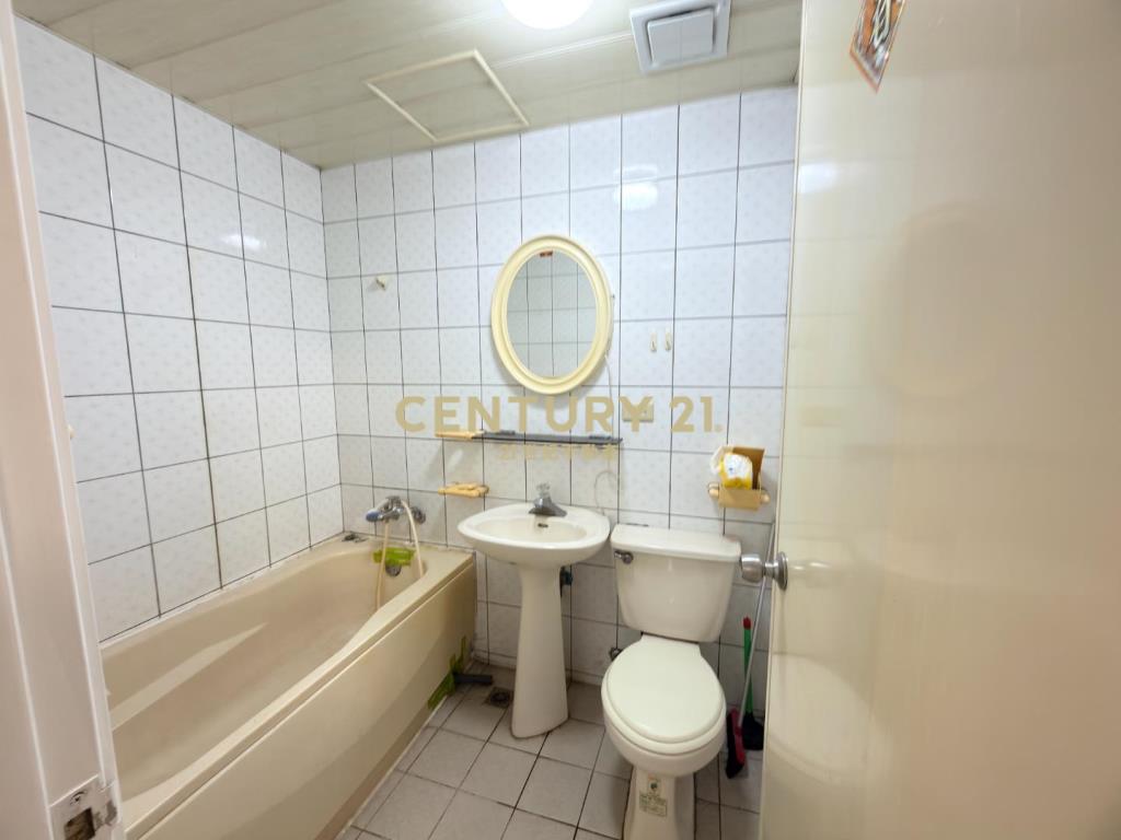 楊梅體育園區景觀三房車