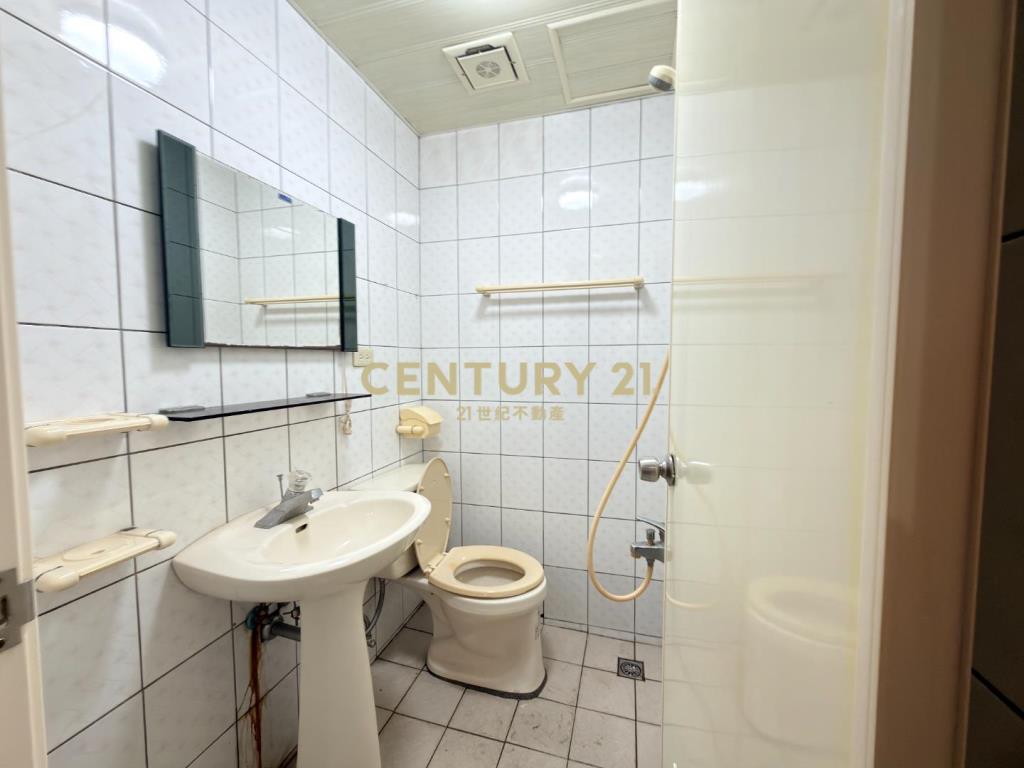 楊梅體育園區景觀三房車