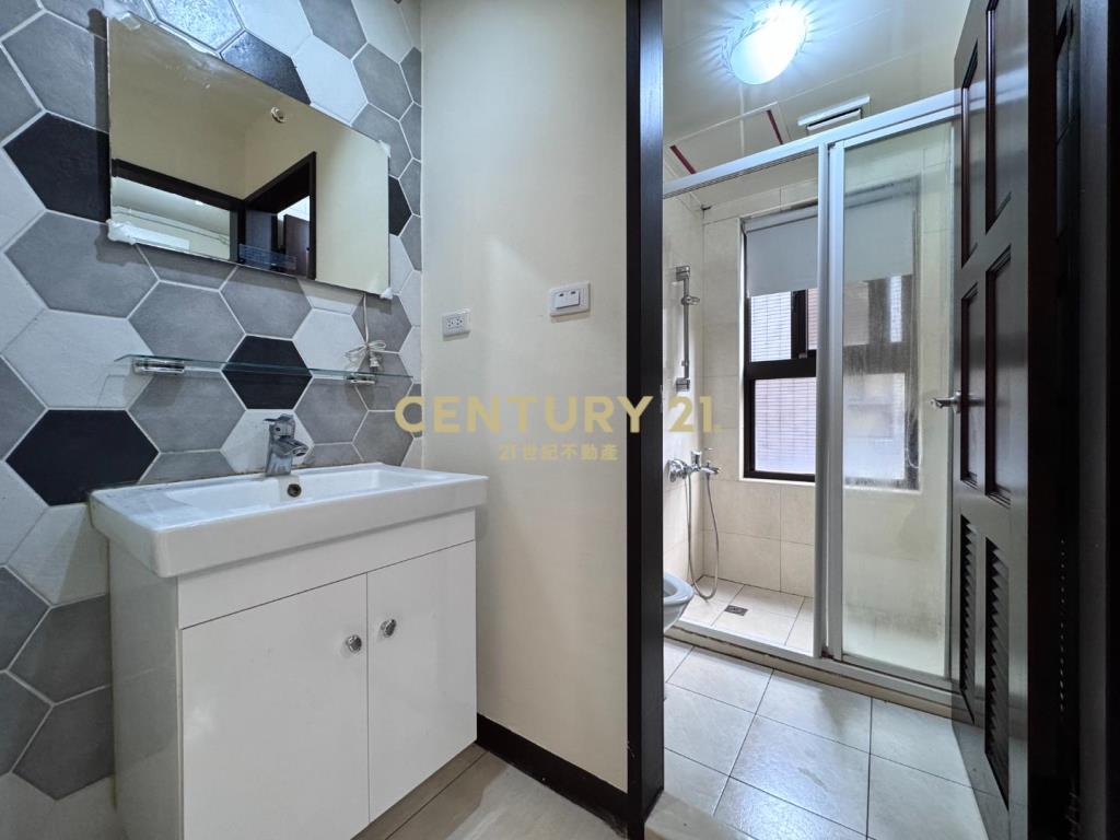 楊梅金山街高樓層視野戶2房車