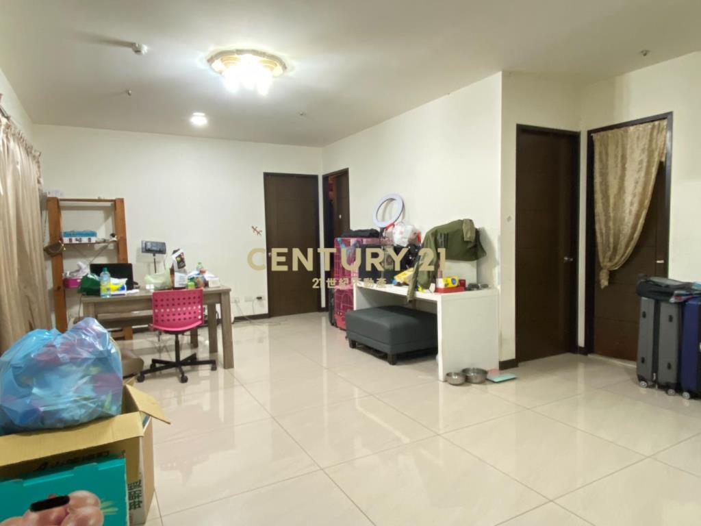 五股洲子洋重劃區三房+車