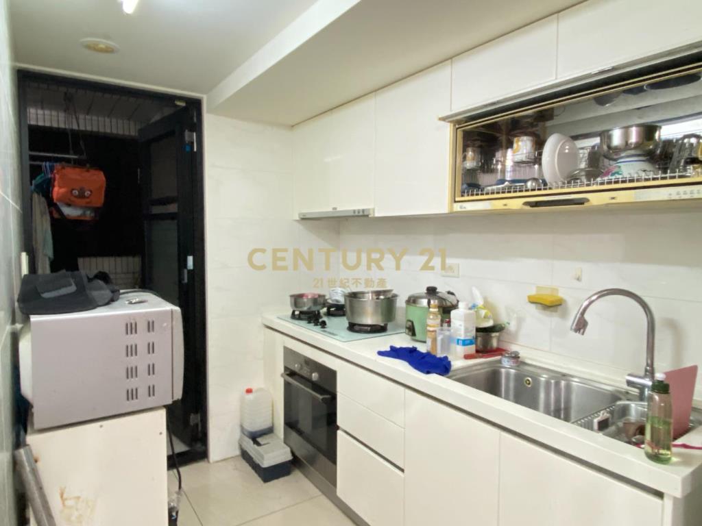 五股洲子洋重劃區三房+車