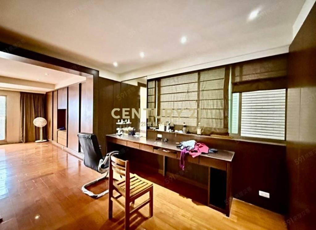 中壢區公所(大面寬大地坪)稀有別墅