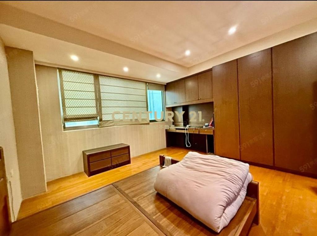 中壢區公所(大面寬大地坪)稀有別墅