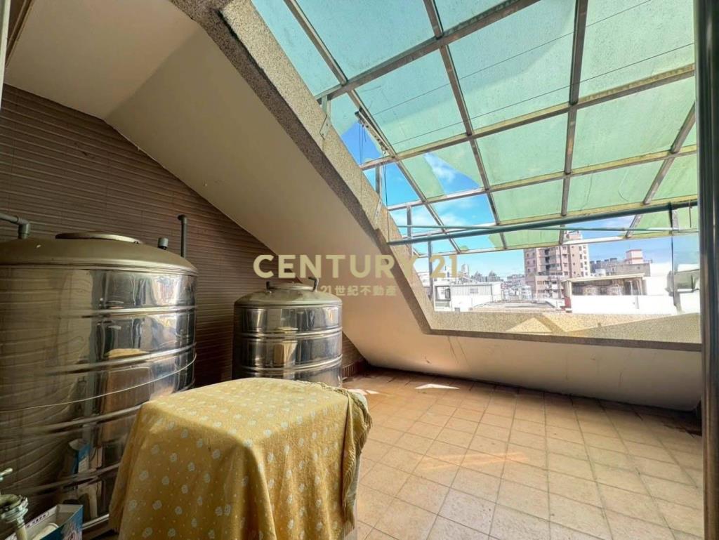 中壢區公所(大面寬大地坪)稀有別墅