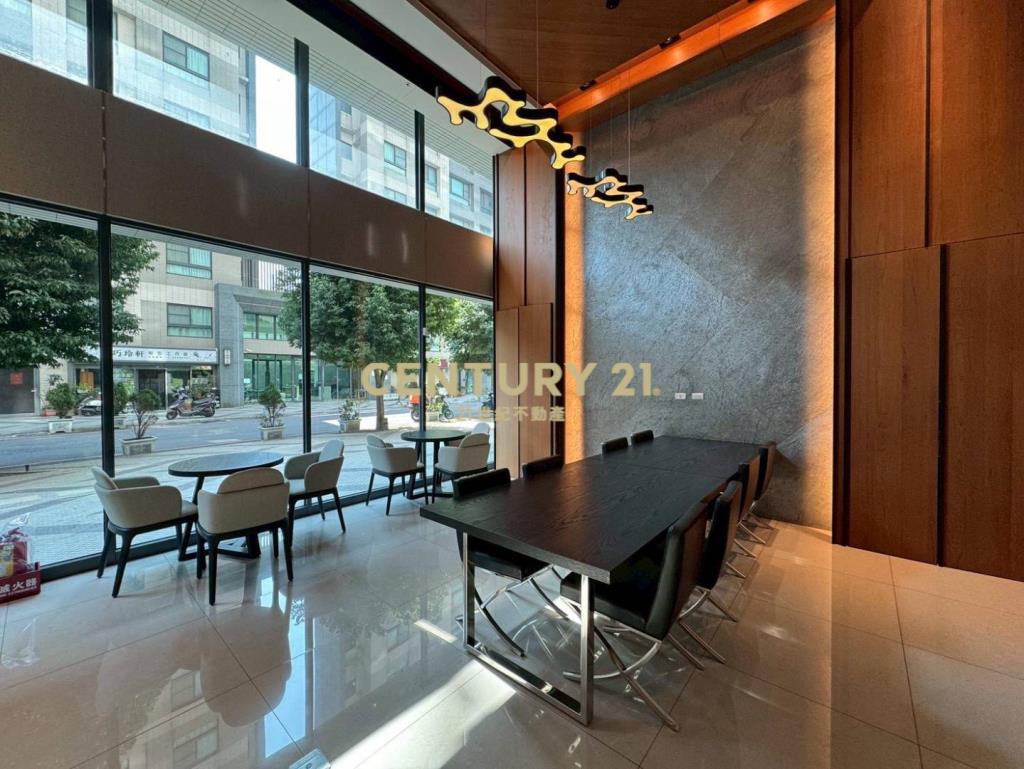 中壢~日式北歐風~2房+平面車位