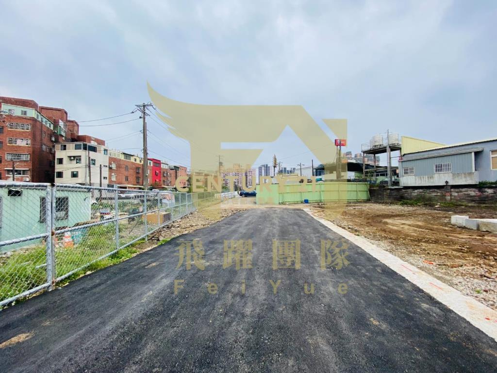 楊梅交流道買農地&送全新倉庫*C*