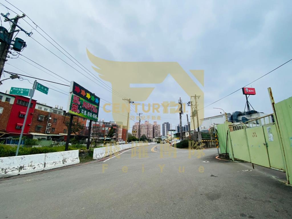 楊梅交流道買農地&送全新倉庫*C*