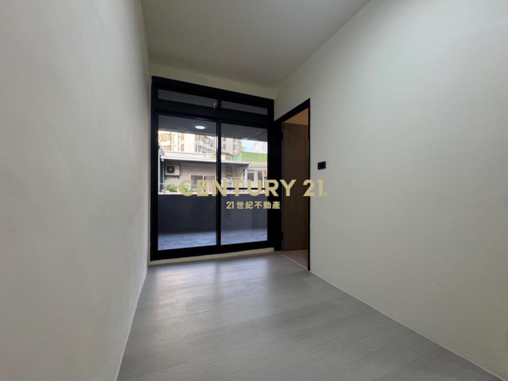 東安雙學區全新整理室內停車美透天