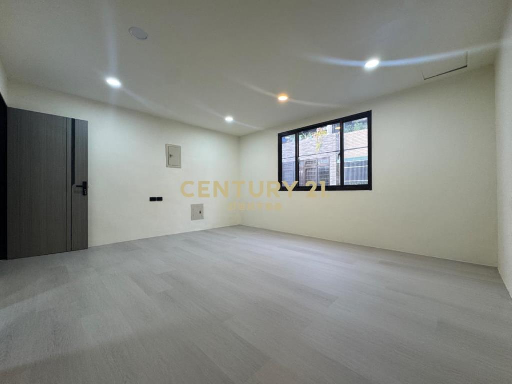 東安雙學區全新整理室內停車美透天