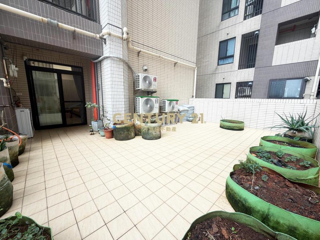 大園客運園區、景觀兩房車、還送大露臺