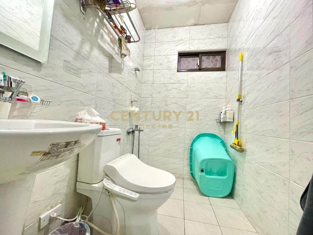 近青埔A18景觀2房2衛浴+平面車位