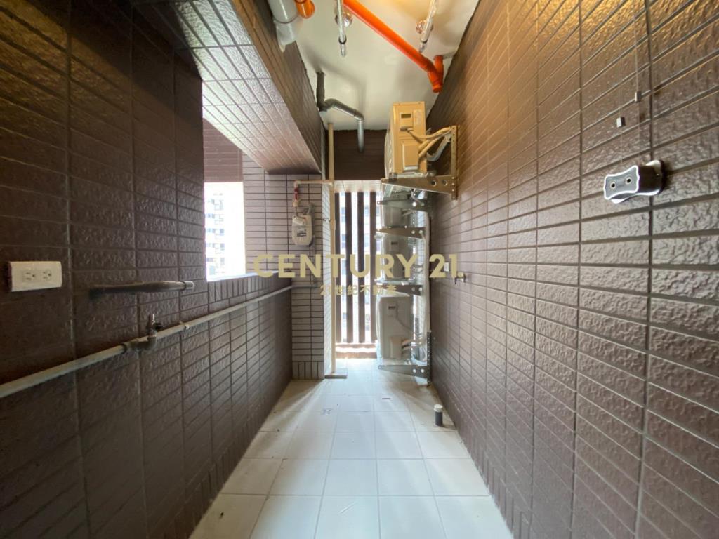 【專任】過嶺傳佳緻全新3房車