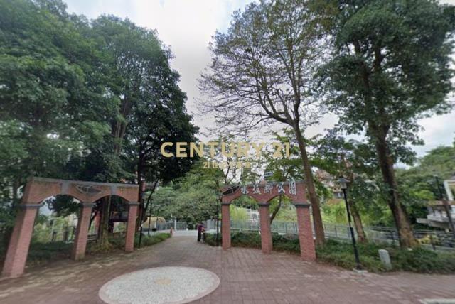 汐止車站歐式中庭3房+車位(琉森湖)