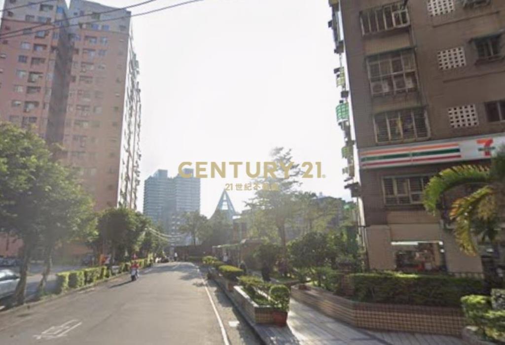 汐止車站歐式中庭3房+車位(琉森湖)