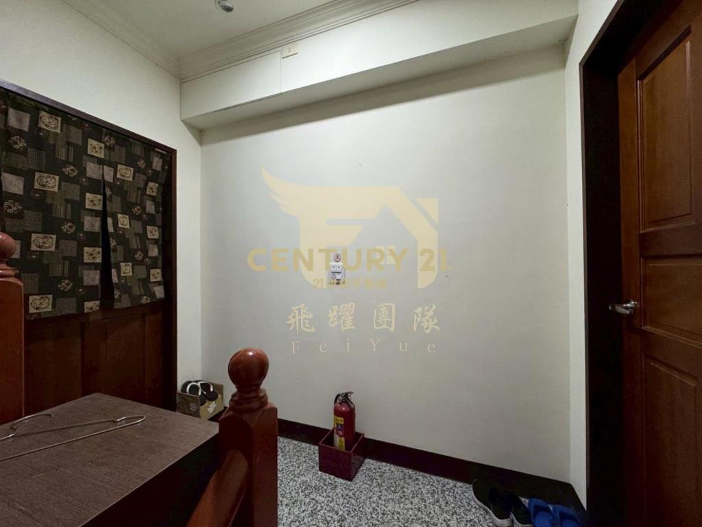 【楊梅埔心】近交流道7套房收租透天