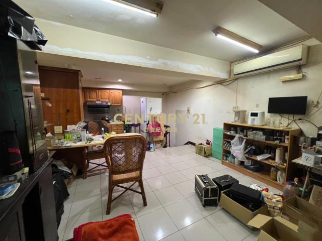 華勛市場雙拼面寬住店