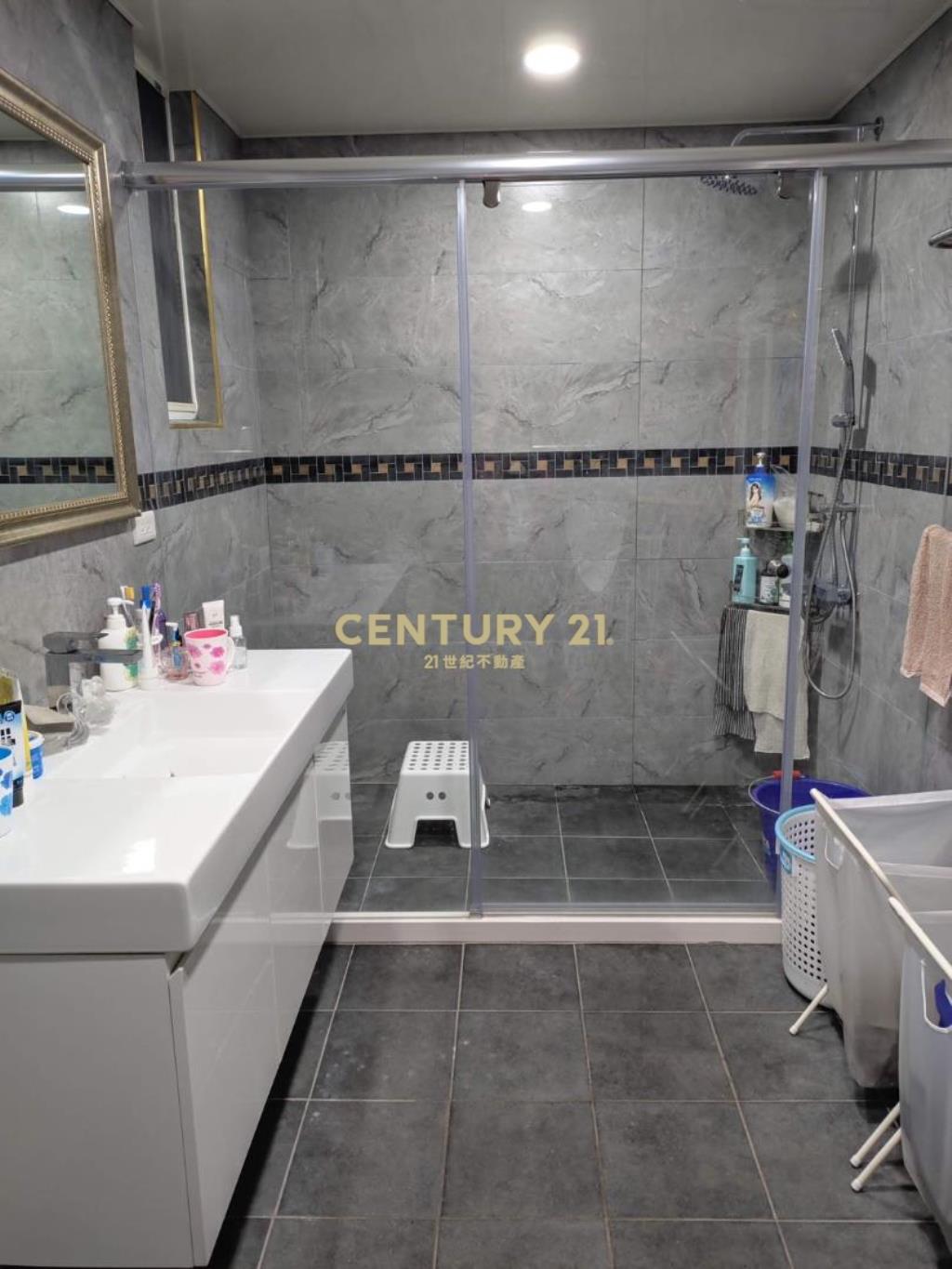 獨家銷售-中壢福鎮二期精美裝潢大車位別墅