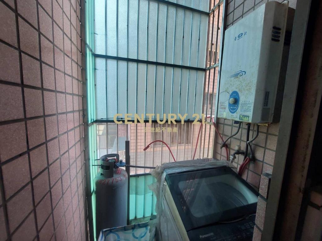 楊梅幼獅工業區~高榮國小2房樓中樓+車位