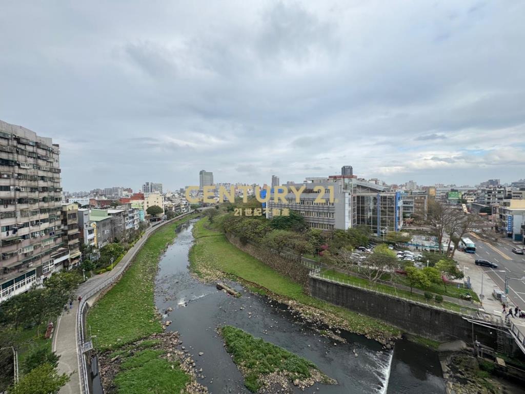 鴻築吾江四房雙車位