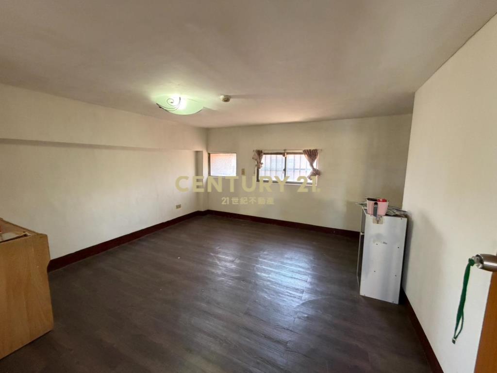 近高榮工業區低總價4房美華廈