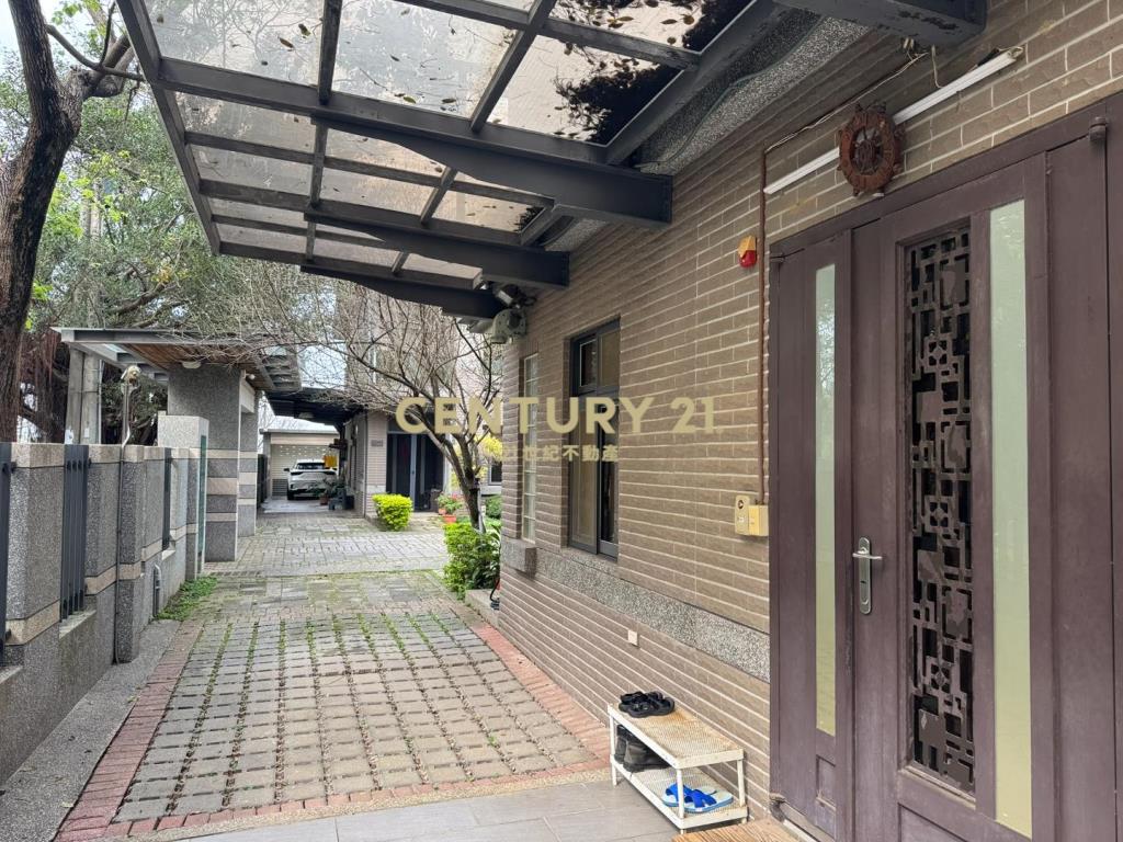 青埔A17旁庭園雙拼豪華別墅