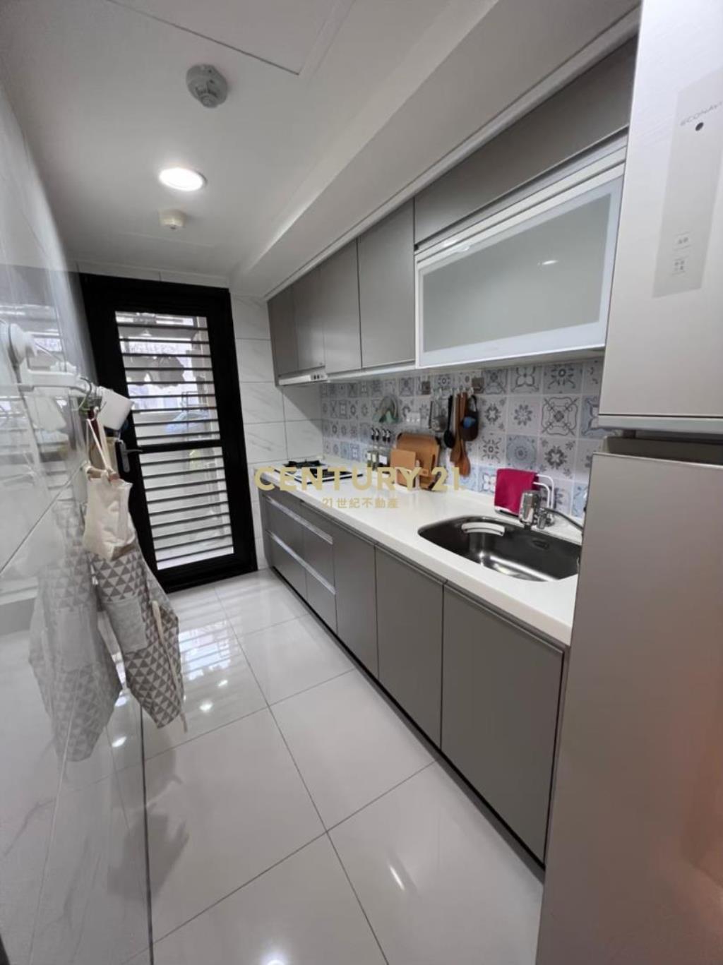 青埔A19成家裝潢2房車