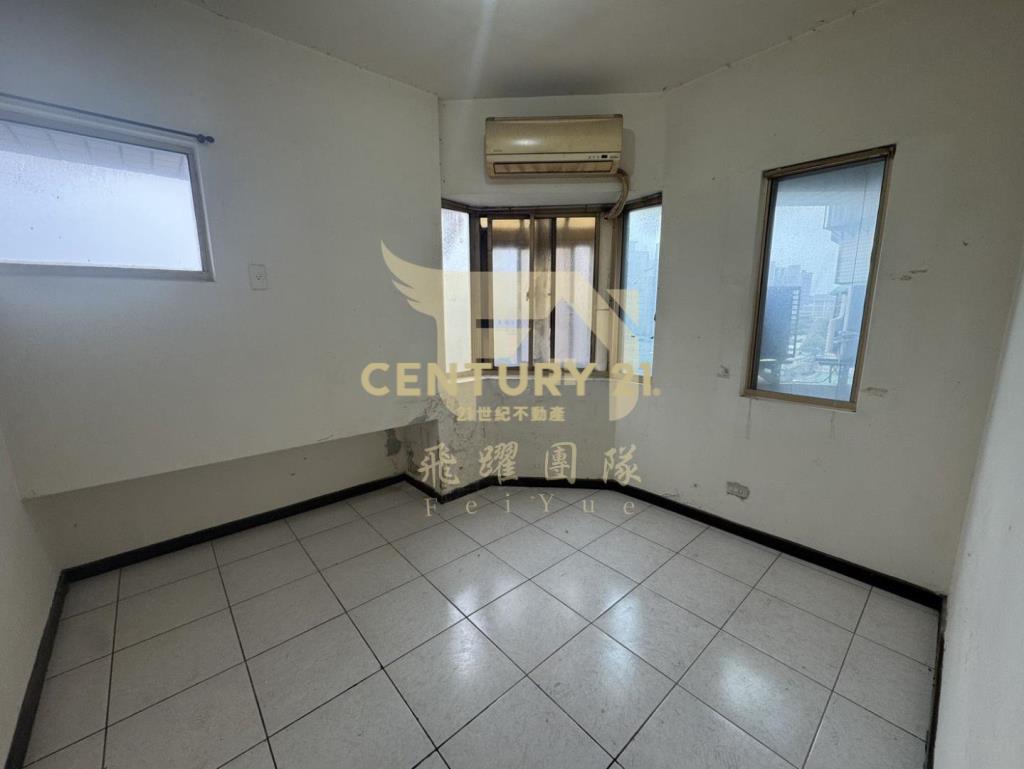 八德廣豐新天地旁~交流道低總價三房