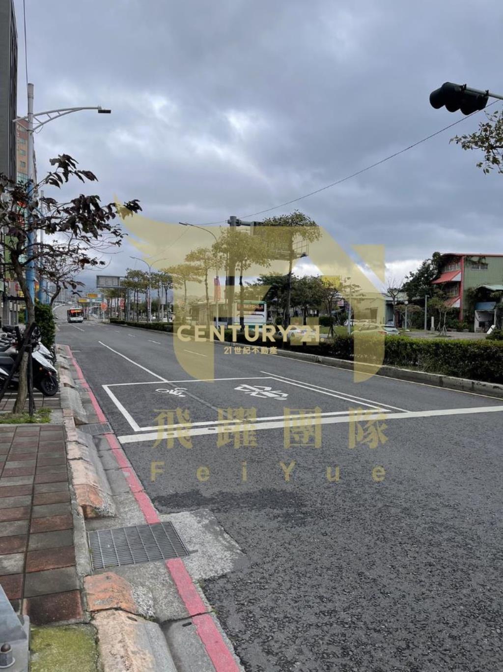 蘆洲捷運站旁 1+2樓雙車位店面