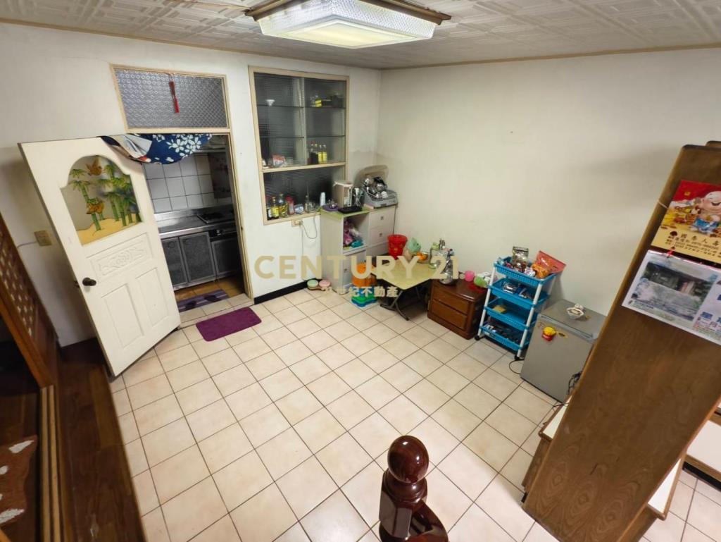 桃園後火站邊間有孝親房美透天