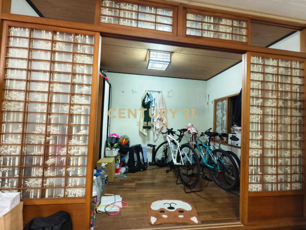 桃園後火站邊間有孝親房美透天