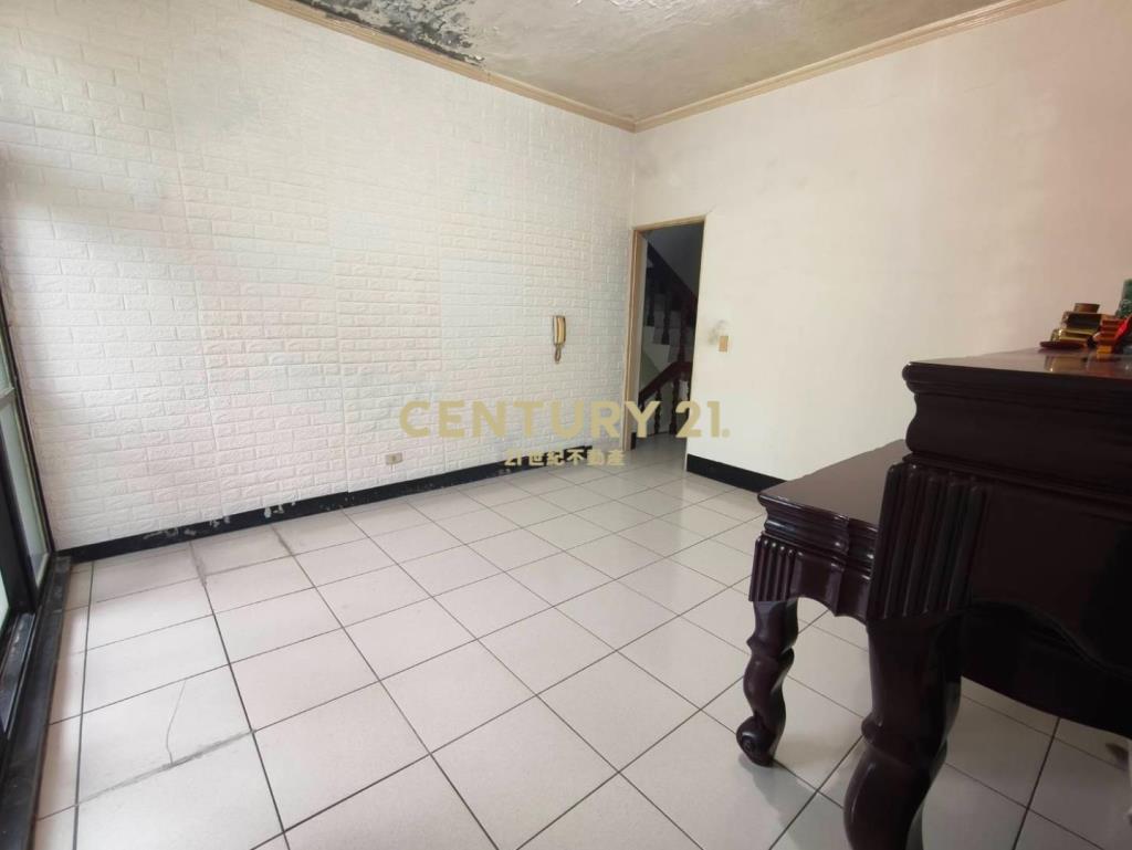 桃園後火站邊間有孝親房美透天