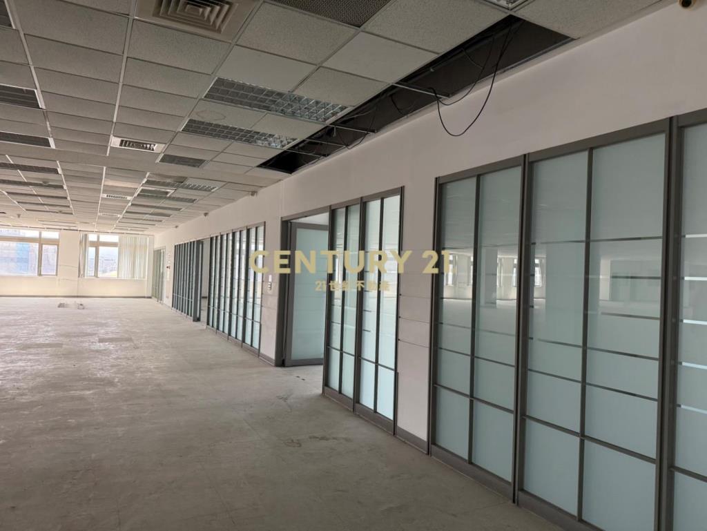 正中壢工業區新穎的廠辦