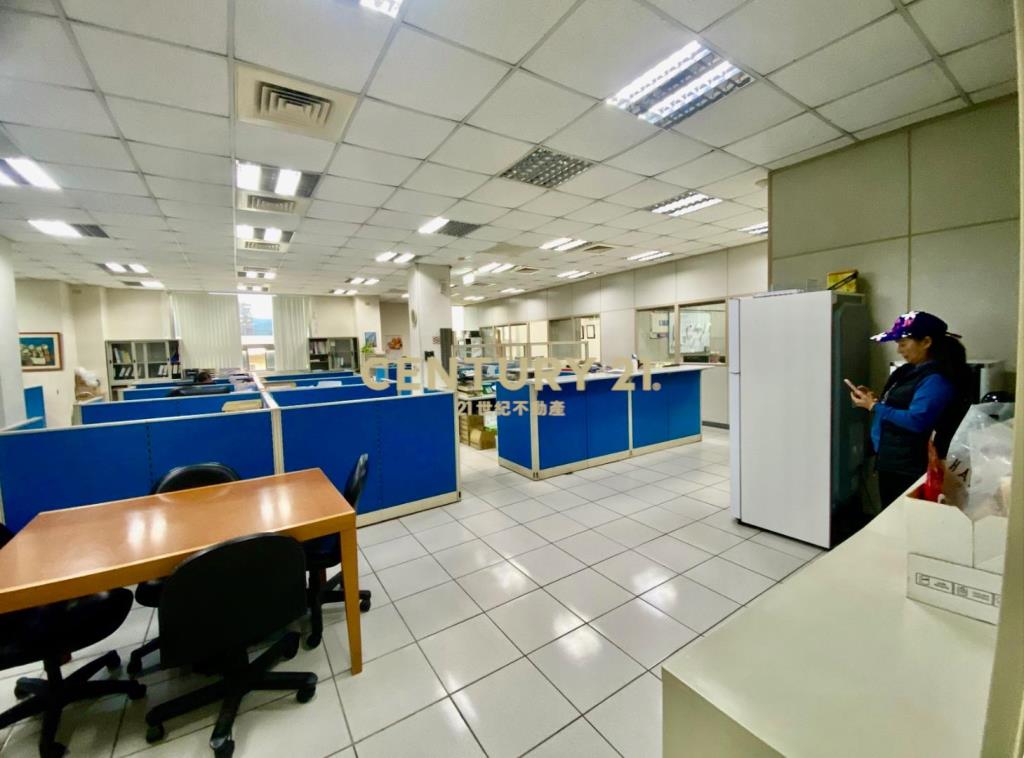 新竹清大旁廠房5樓