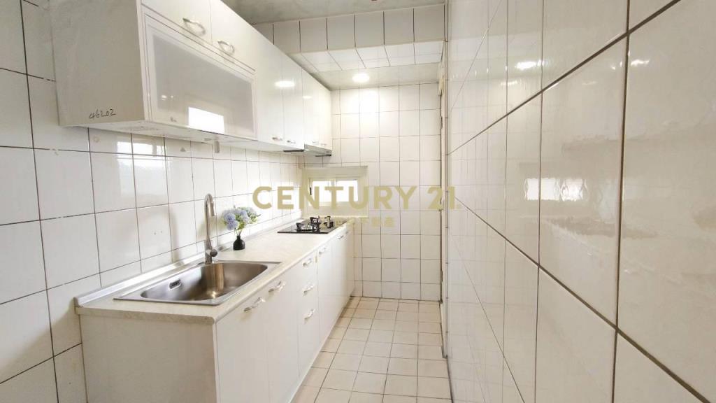 楊梅台北亞熱帶凱薩區美三房車