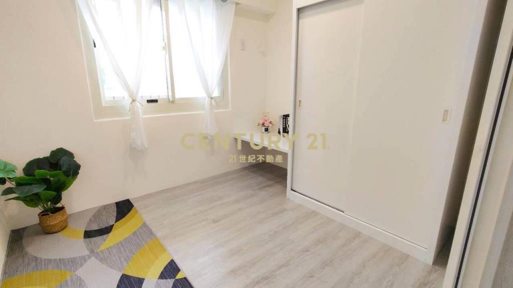 楊梅台北亞熱帶凱薩區美三房車