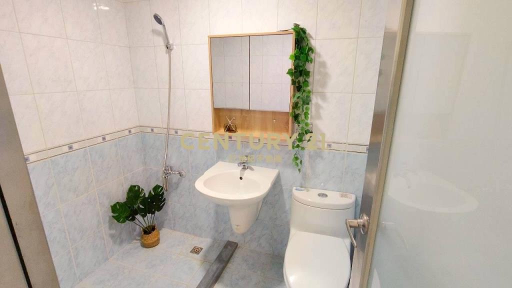 楊梅台北亞熱帶凱薩區美三房車