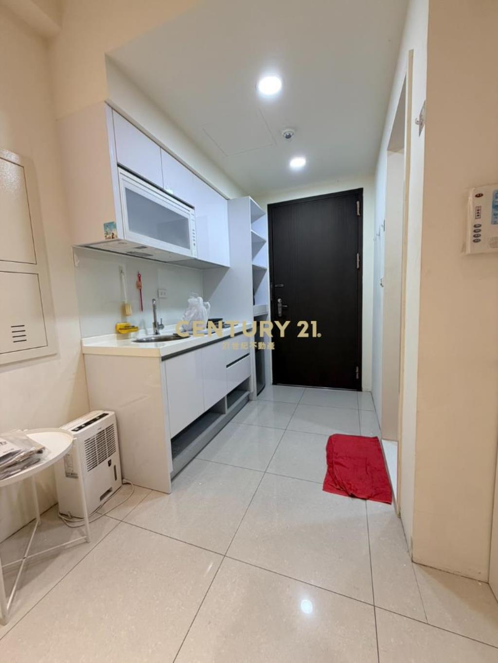 華興池第一排稀有三套房車自用收租好棒