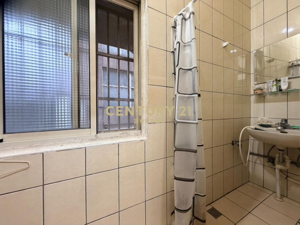 龍岡G29中山東路稀有透天