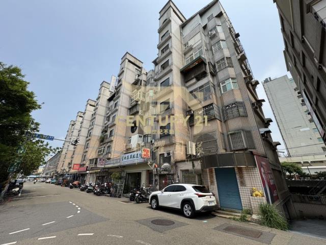 近新竹巨城整新電梯美兩房