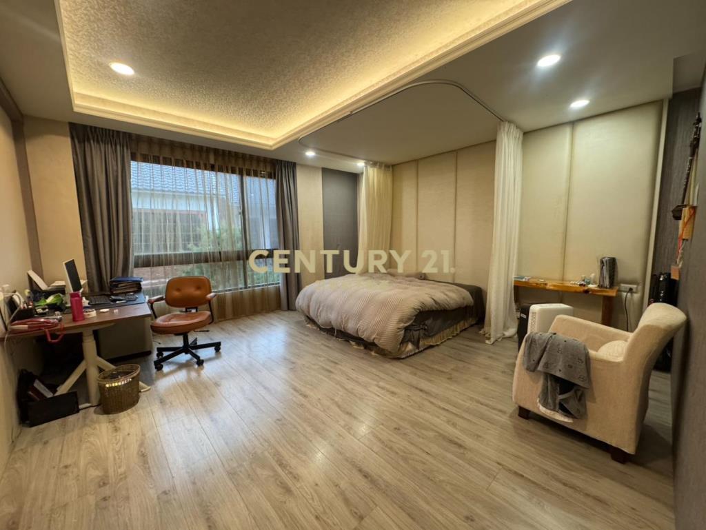 中央大學稀有千萬裝潢超大地坪美式電梯豪宅