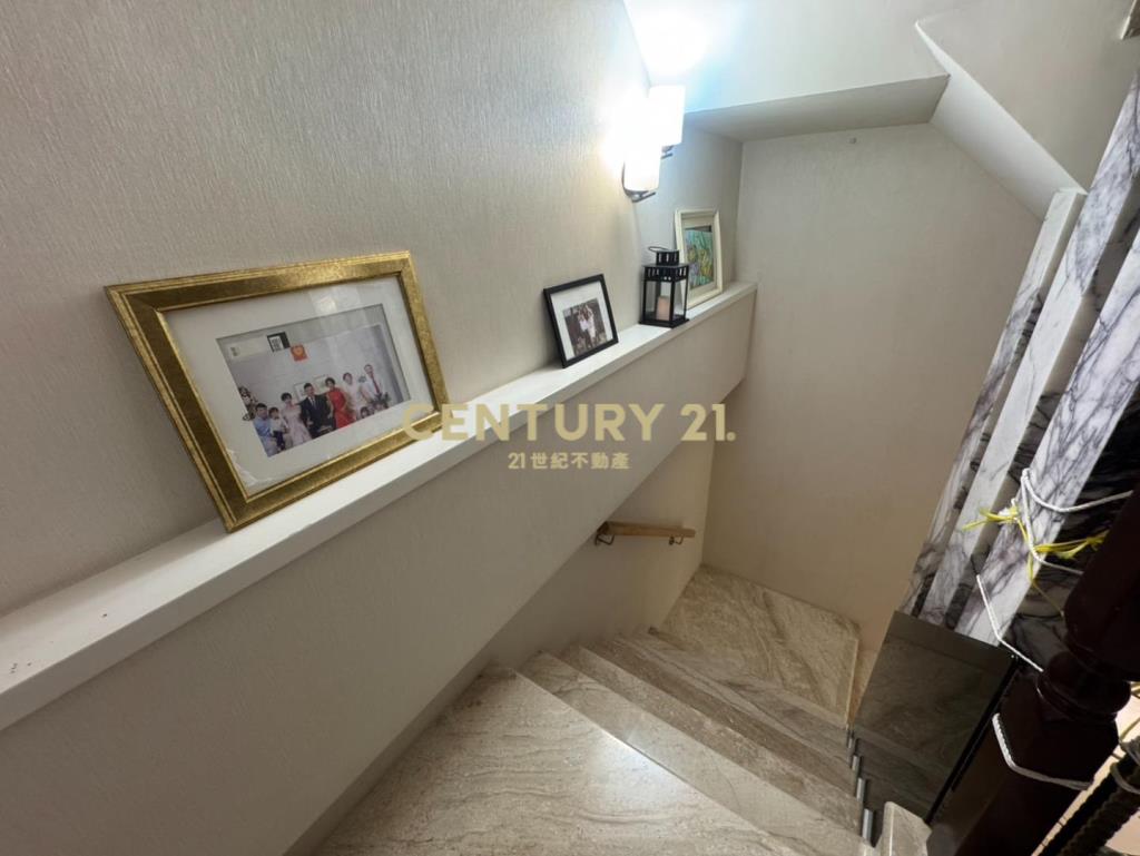 中央大學稀有千萬裝潢超大地坪美式電梯豪宅