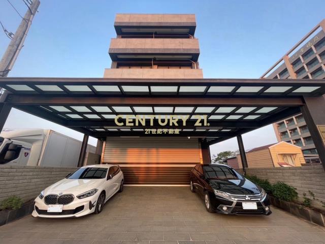 【好市多】260坪電梯透店｜前院停三車