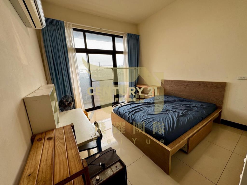 【好市多】260坪電梯透店｜前院停三車