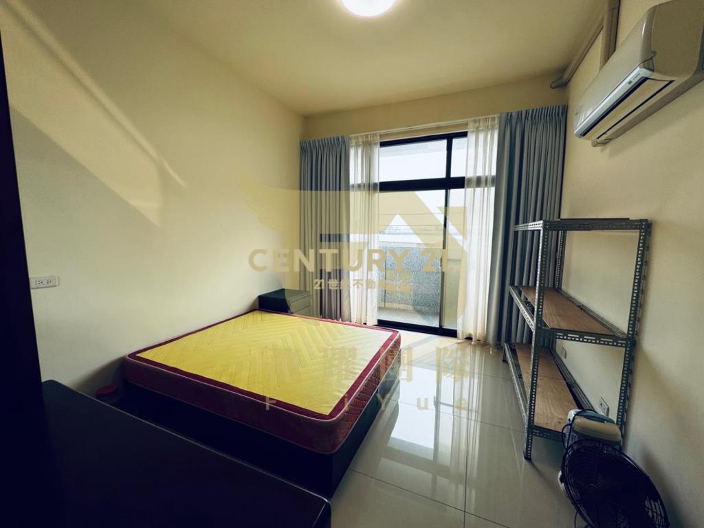 【好市多】260坪電梯透店｜前院停三車