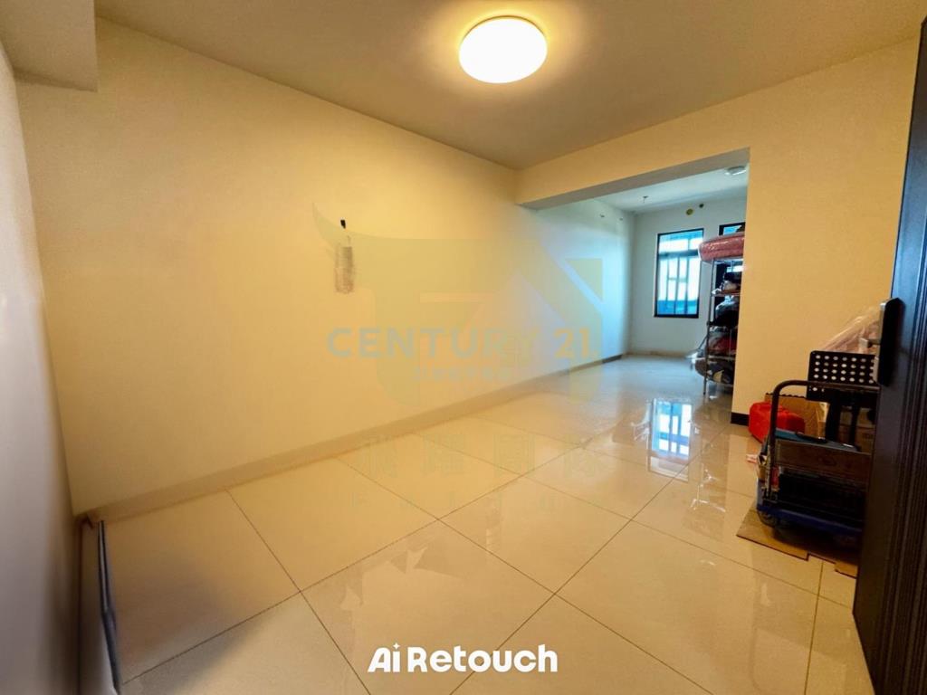 【好市多】260坪電梯透店｜前院停三車