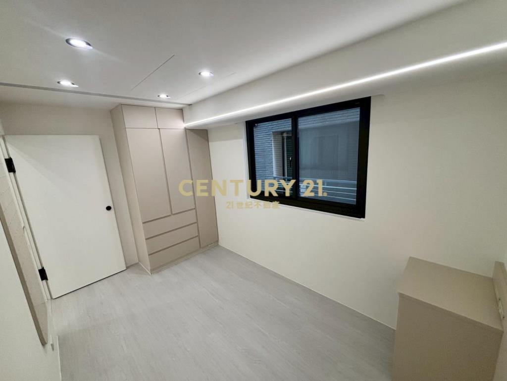 城市之光美妝漂亮兩房