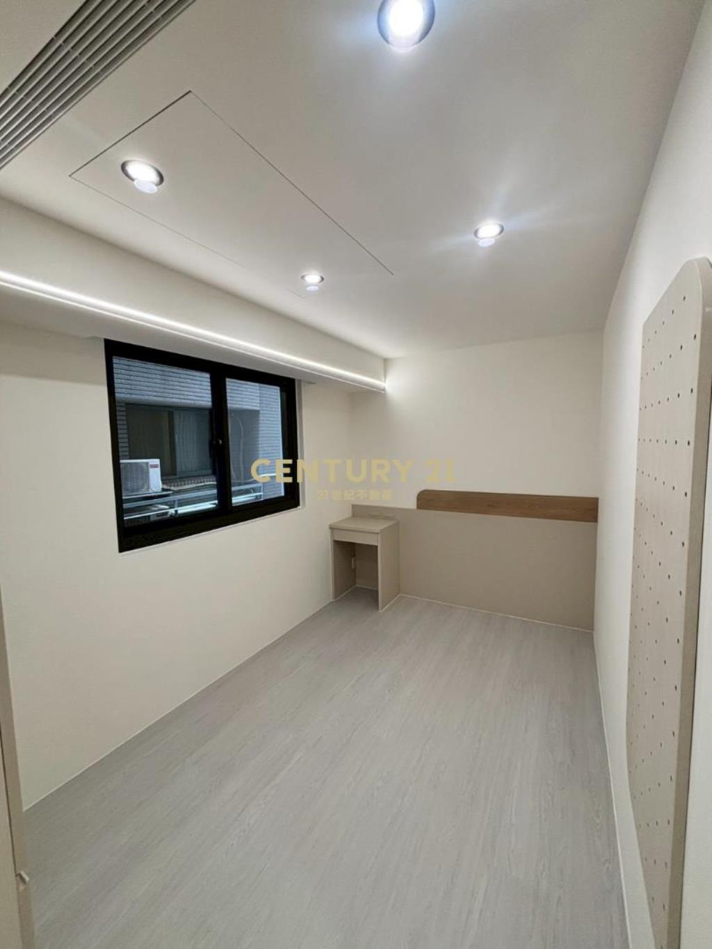 城市之光美妝漂亮兩房